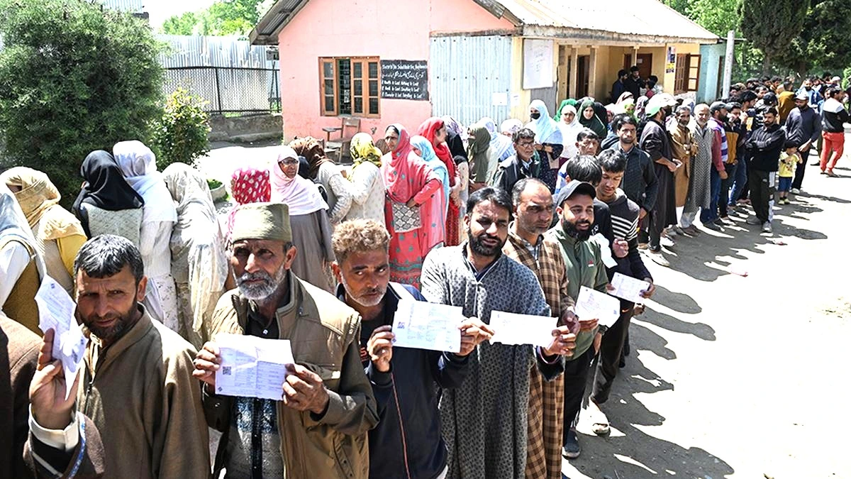 ghati me aatankiyo ke bullet ka jawab evm ke button se