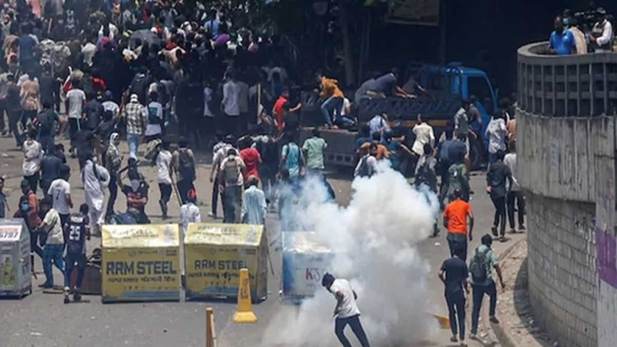 protest still in bangladesh