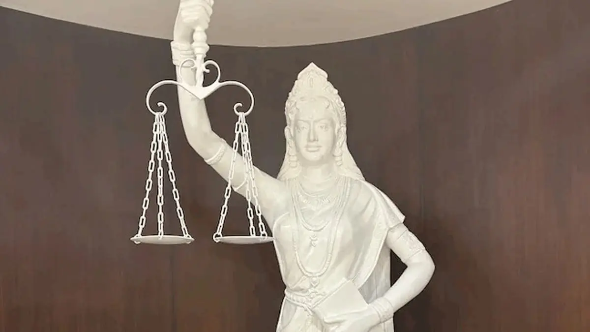 supreme court decision remove lady blindfold