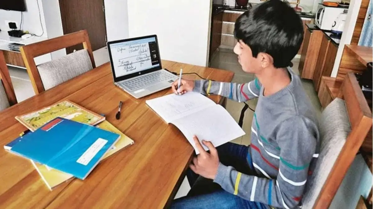 delhi school in online mode-after increasing pollution