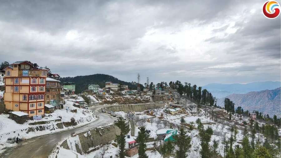 Himachal Weather: हिमाचल में बारिश-बर्फबारी के साथ आंधी का अलर्ट; IMD ने दी लोगों को घर से नहीं निकलने की सलाह