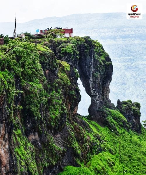 best places to vist in moonsoon 2025 mahaaleshwar