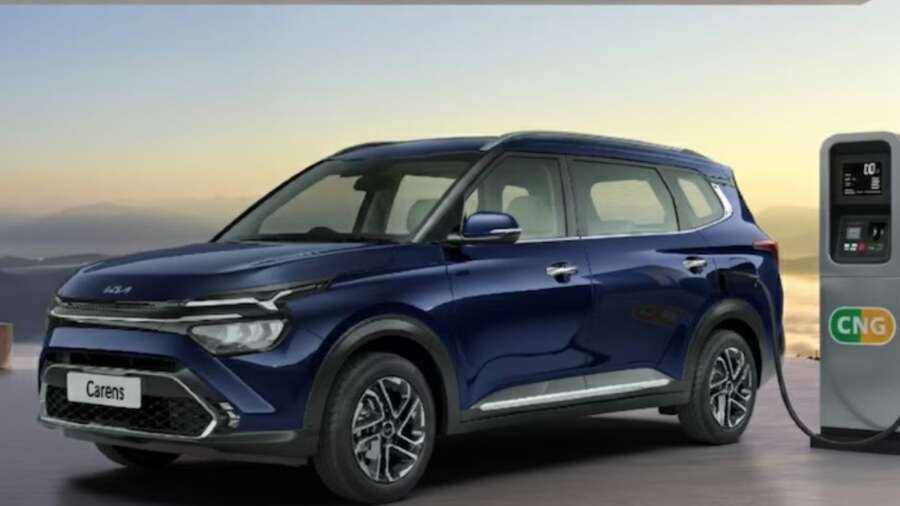 2025 Kia Carens CNG